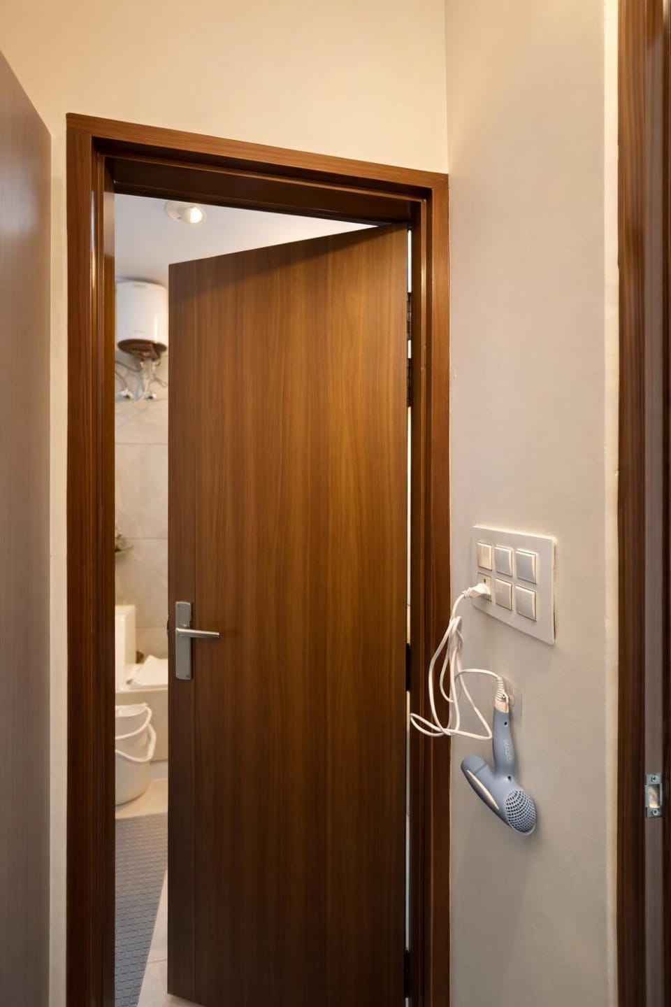 Luxury Private Studio Balcony Smart TV Near City Center Apartment in Jaipur