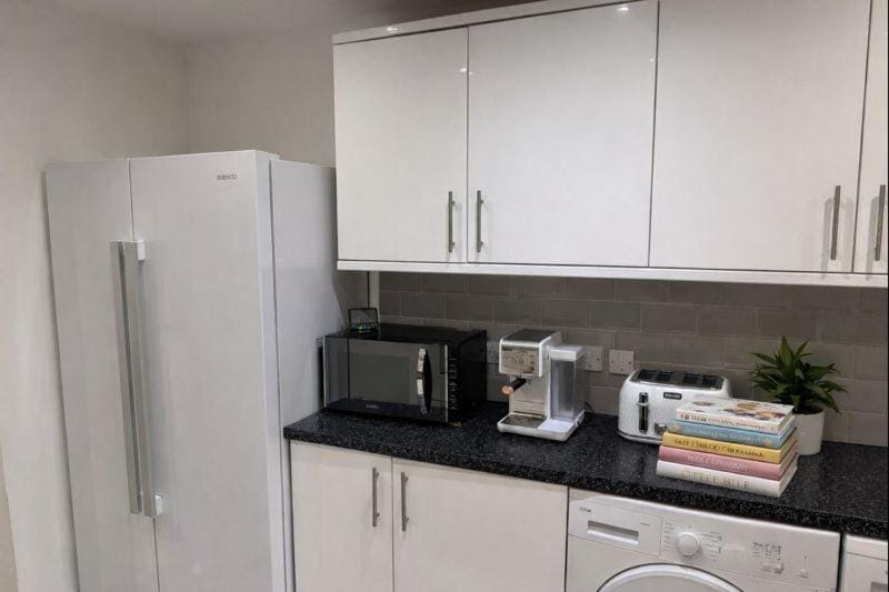 Coffee/tea facilities, Kitchen or kitchenette, kitchen
