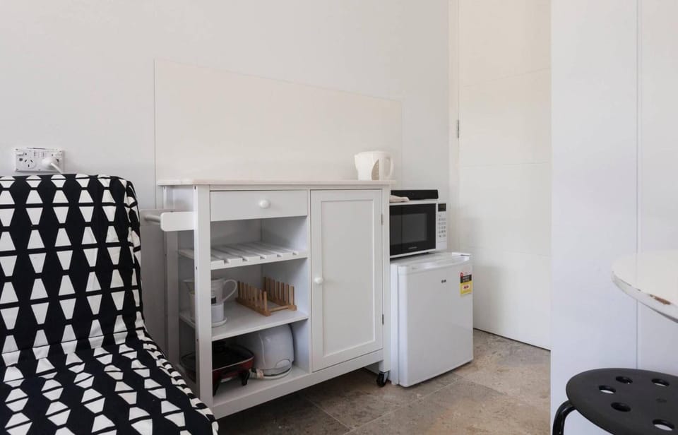 microwave, oven