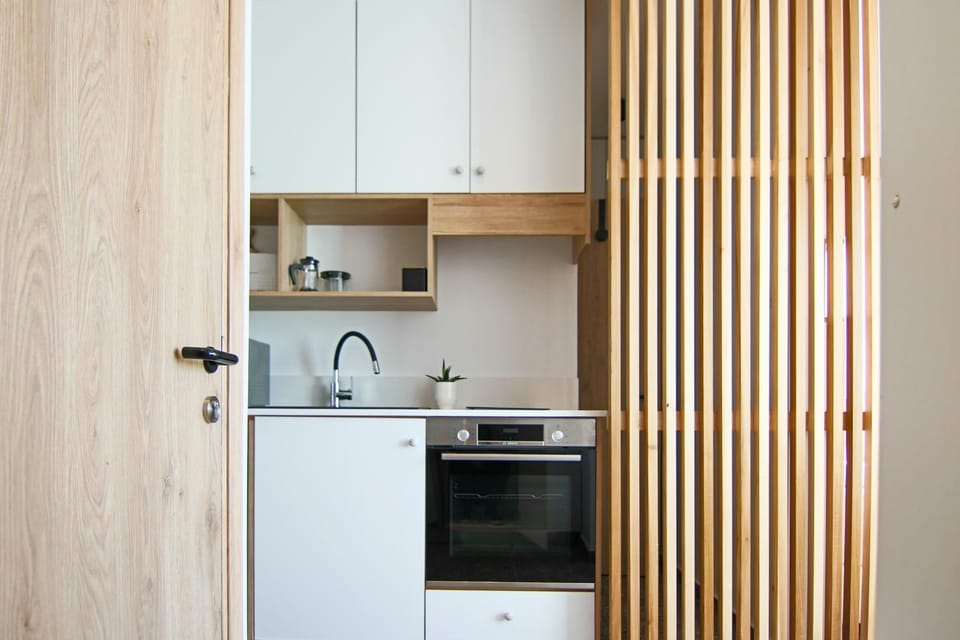Kitchen or kitchenette, oven, stove