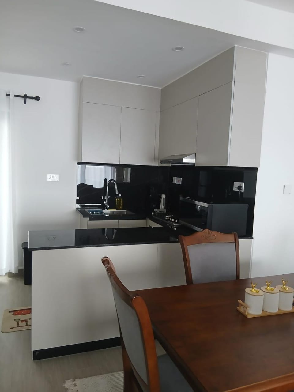 Stylish Two Bedroom Apartment with City Views in Kilimani Apartment in Nairobi County