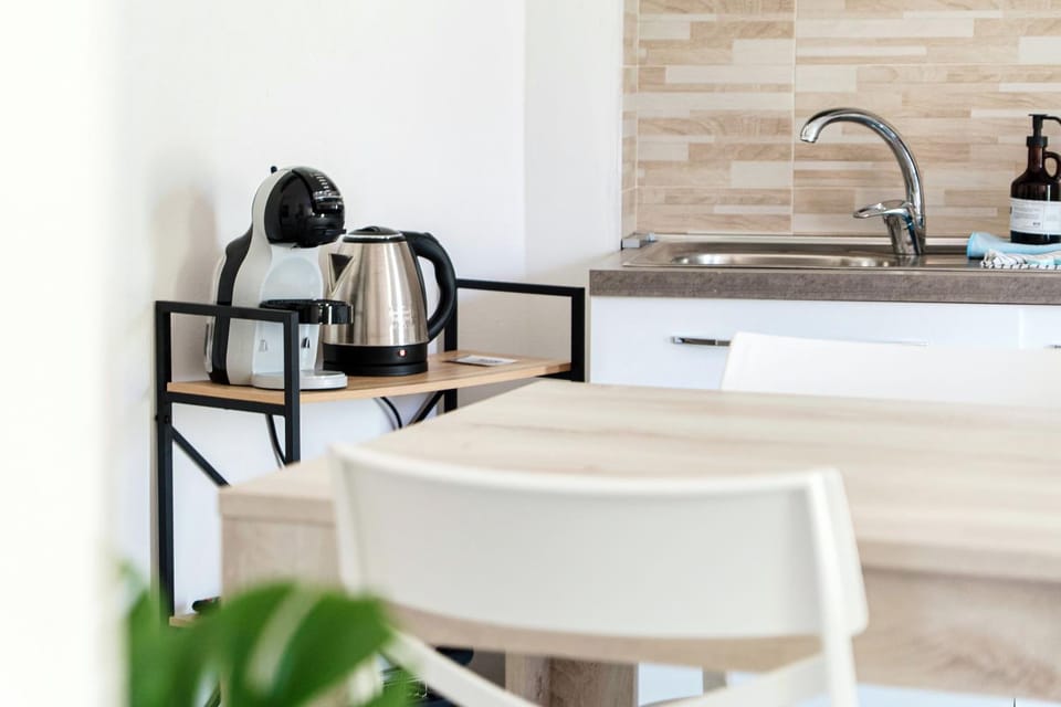 Coffee/tea facilities, Kitchen or kitchenette