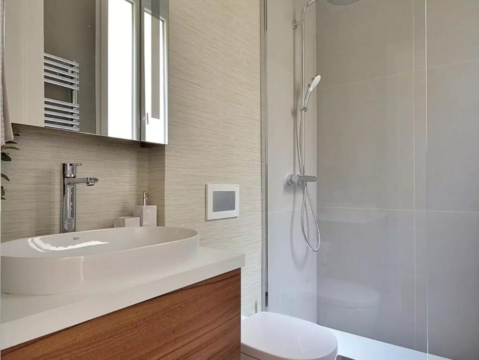 3BR Berri Champs Elysees Apartment in Paris