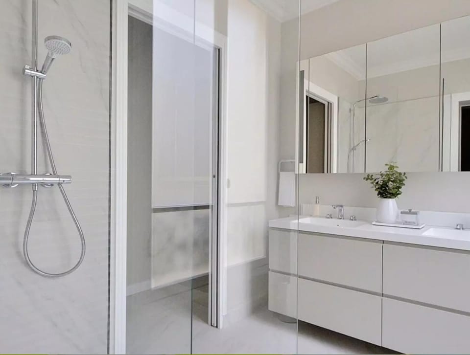 3BR Berri Champs Elysees Apartment in Paris