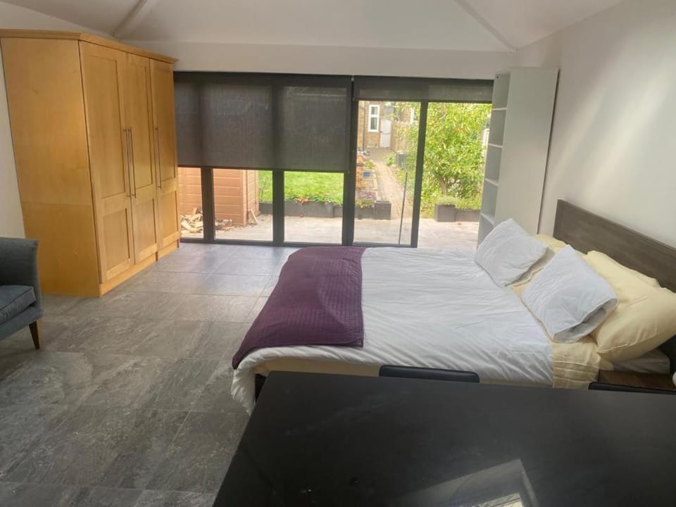 Studio apartment East Dulwich Apartment in London Borough of Southwark