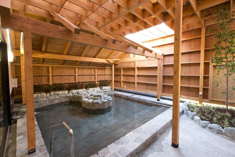 Hot Spring Bath, Spa and wellness centre/facilities