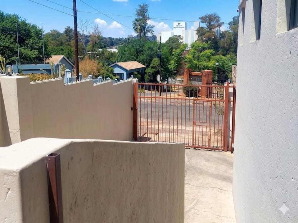 Adara guesthouse Bed and Breakfast in Johannesburg