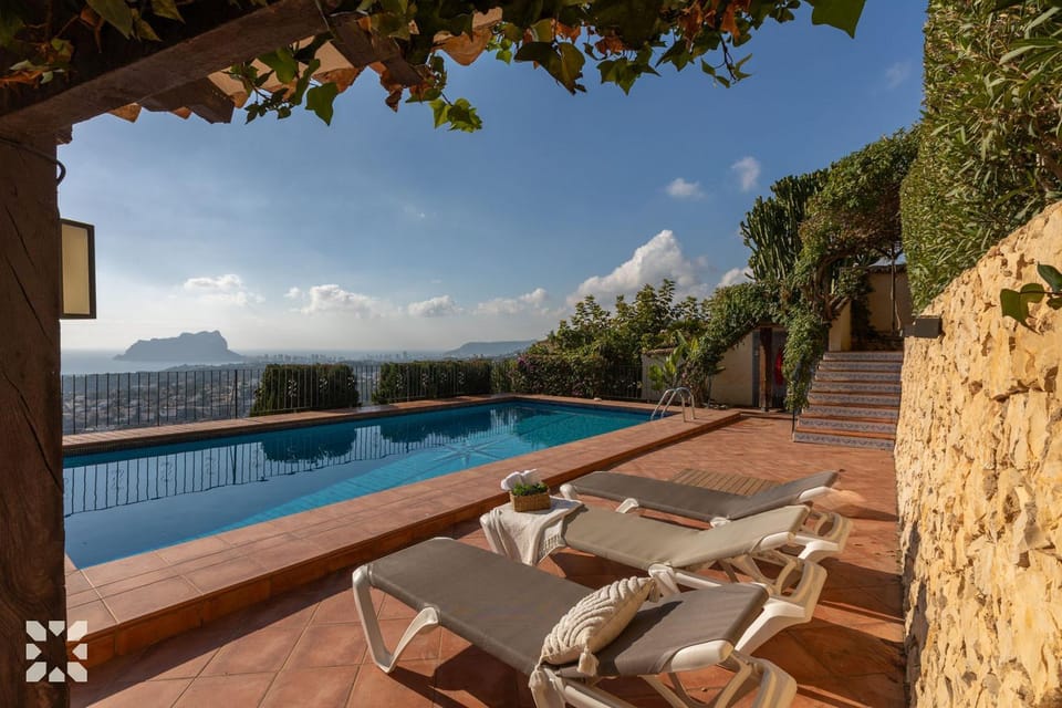 Patio, Day, Natural landscape, Mountain view, Pool view, Swimming pool, sunbed
