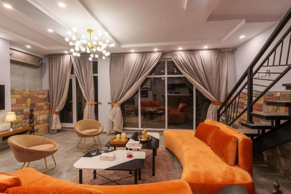 Living room, Seating area