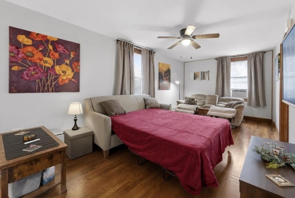 Peaceful Stay In Johnstown- Near Laurel Highlands Fall Foliage & Hiking House in Johnstown