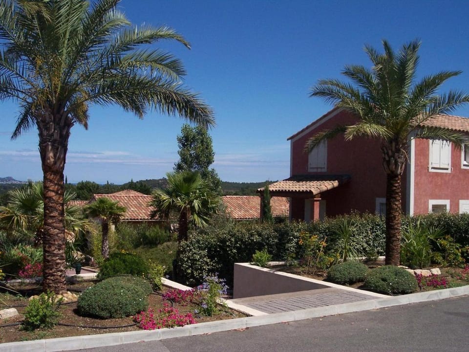Maison location saisonnière 6 personnes House in Sainte-Maxime