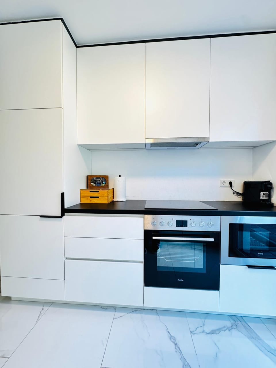 Kitchen or kitchenette, oven, stove