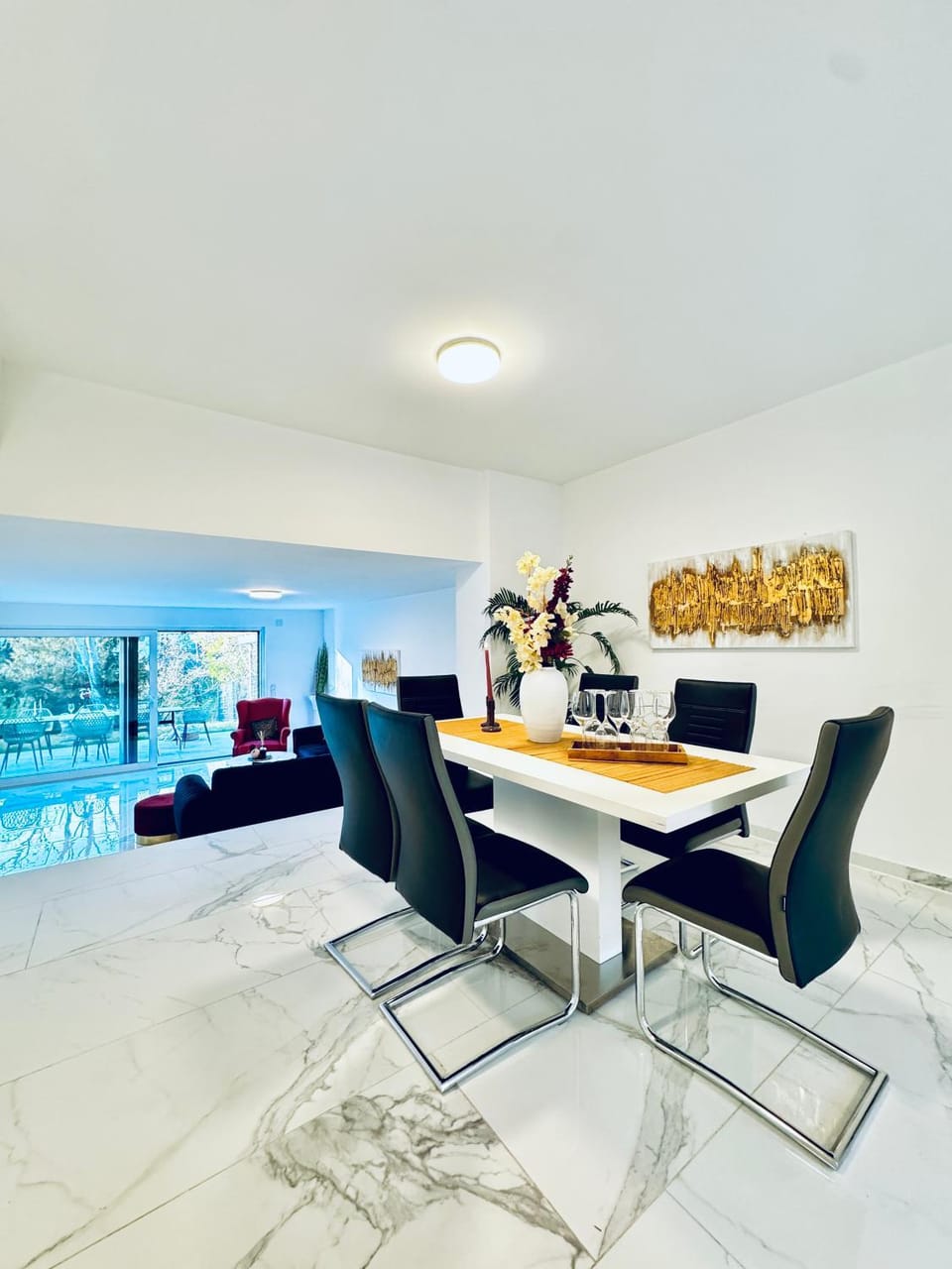 Living room, Seating area, Dining area