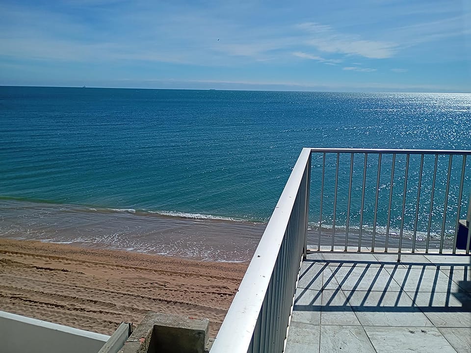 Shower, Spring, Bed, Activities, Winter, Summer, View (from property/room), Balcony/Terrace, Beach, Hiking, Animals, Animals, Animals, Autumn, Pets, Pets, Pets, Sea view, Sports, Entertainment, children, children, children, young children, young children, young children, older children, older children, older children, group of guests, group of guests, group of guests, cot, Family, Family, Family, heating, heating, pet friendly, pet friendly, elevator, air conditioner