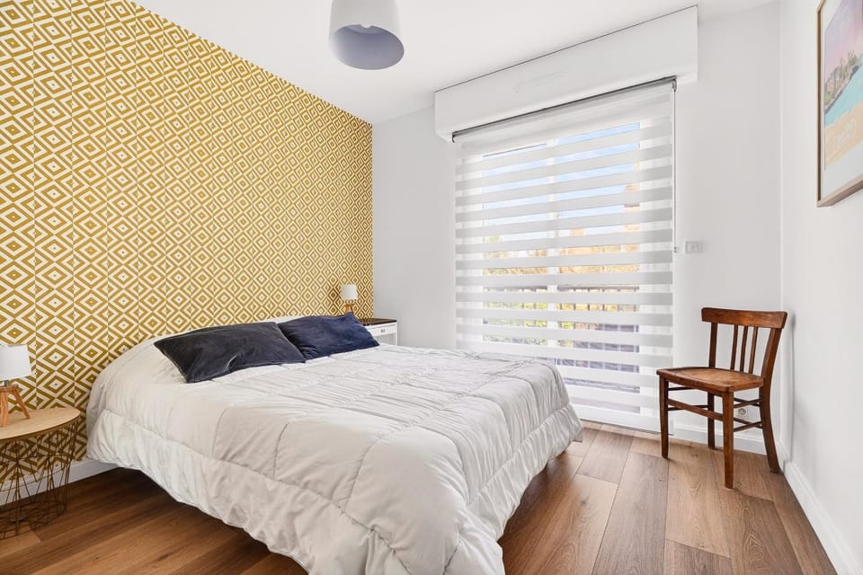 Bed, Bedroom
