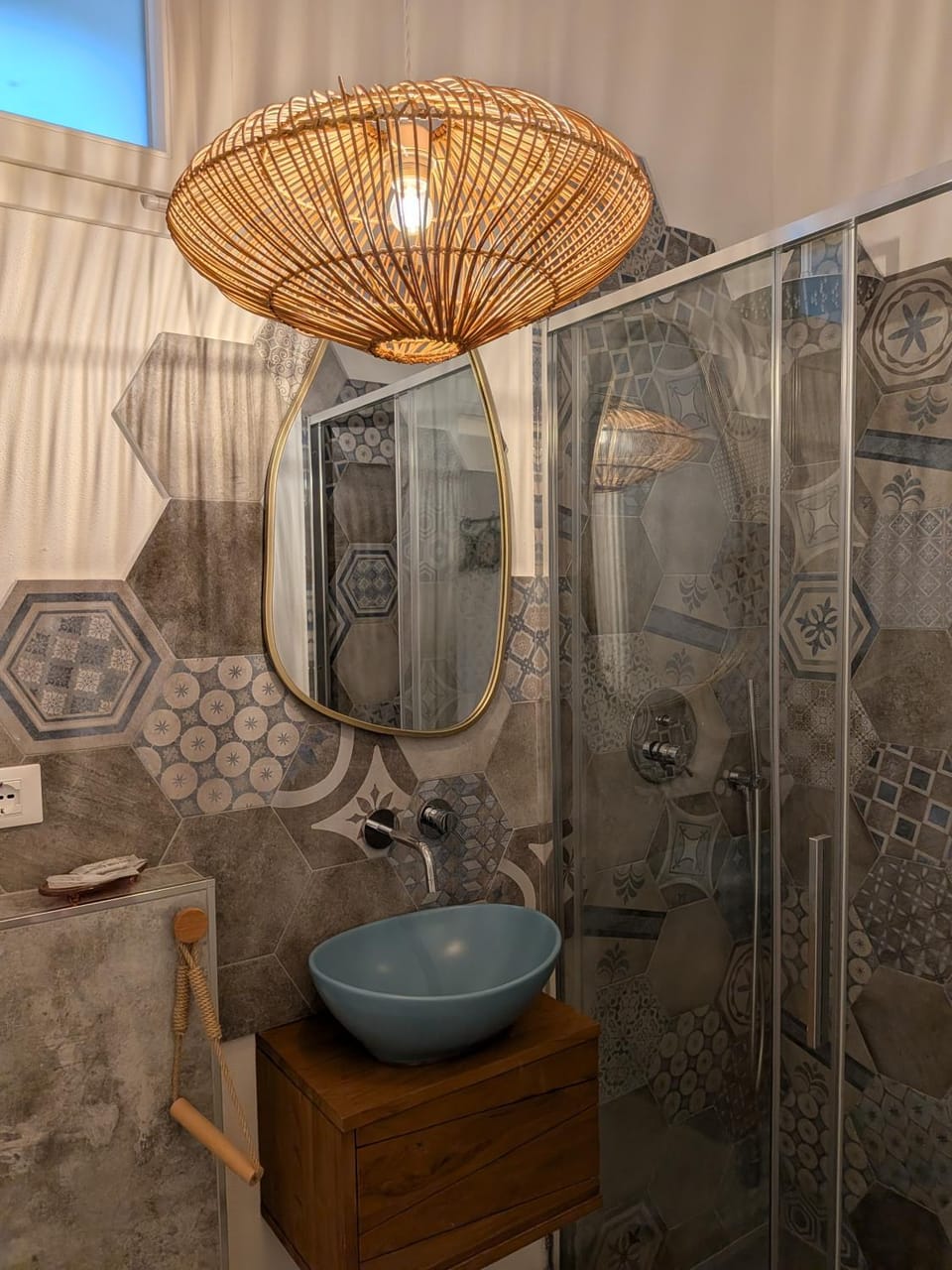 La porta dell'eden sopra Bed and Breakfast in Spotorno