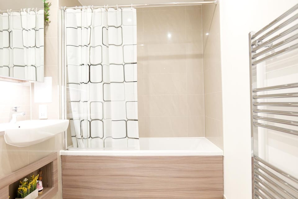 Bathroom, Bath