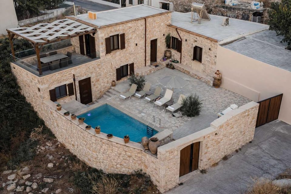 Property building, Pool view, Swimming pool, sunbed