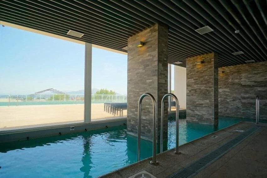 Swimming pool