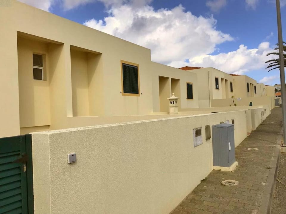 Day, Neighbourhood, Street view