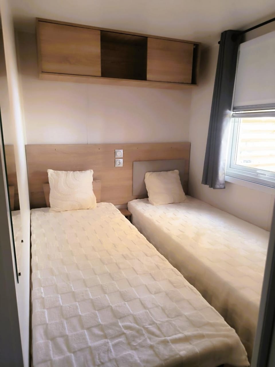 Mobil-Home Cosy 2 Ch - 6 Pers House in Canet-en-Roussillon