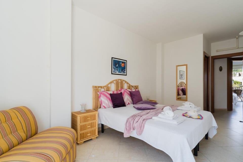 Living room, Bedroom