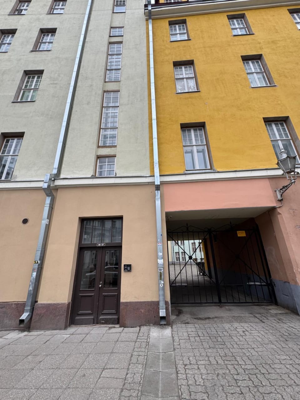 Facade/entrance