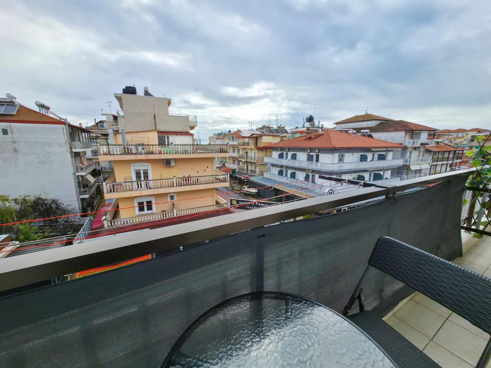 Day, View (from property/room), Balcony/Terrace, City view