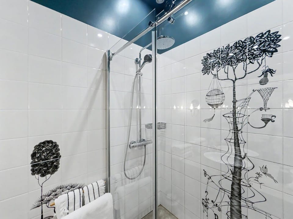 Shower, Bathroom