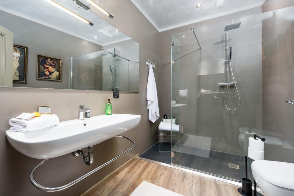 Shower, Bathroom