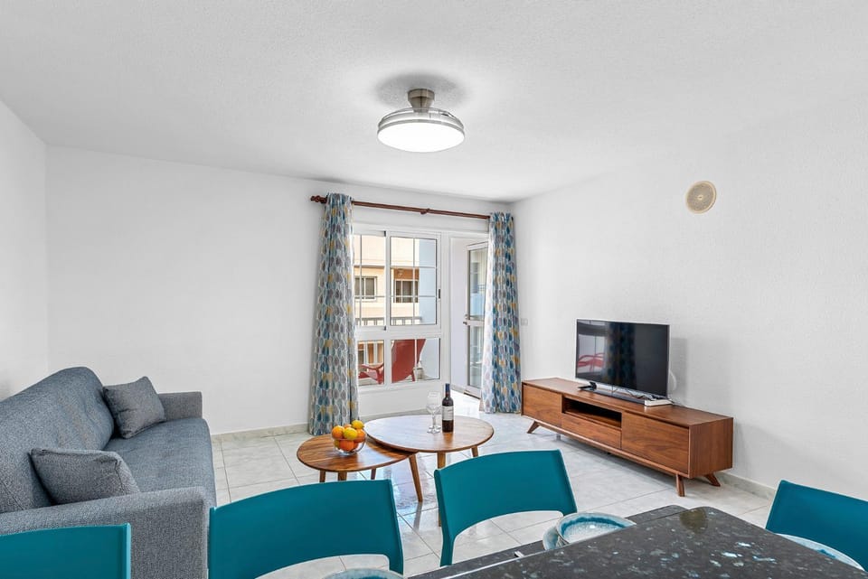 Living room, Photo of the whole room, Seating area