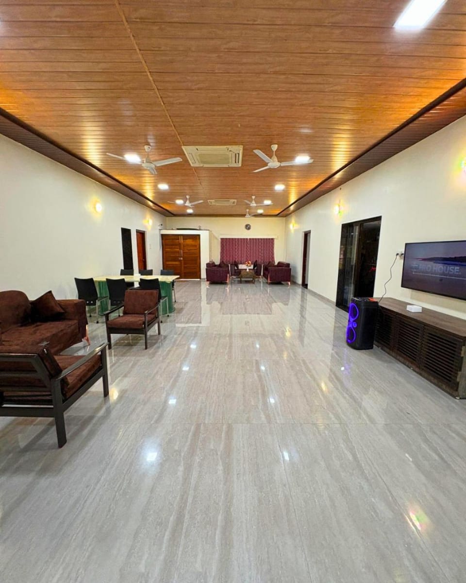 Private Rooms In Riverstone Bed and Breakfast in Maharashtra