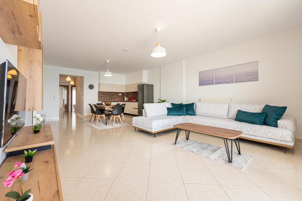 TV and multimedia, Living room, Seating area, heating, internet, air conditioner