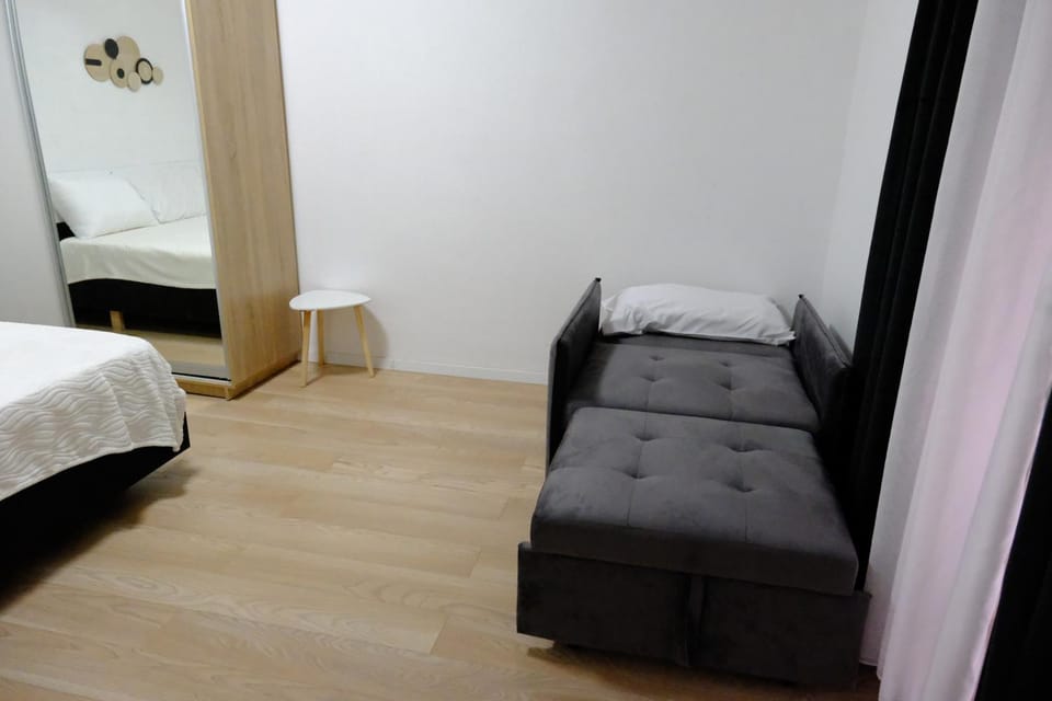 Bed, Living room, Photo of the whole room, Bedroom