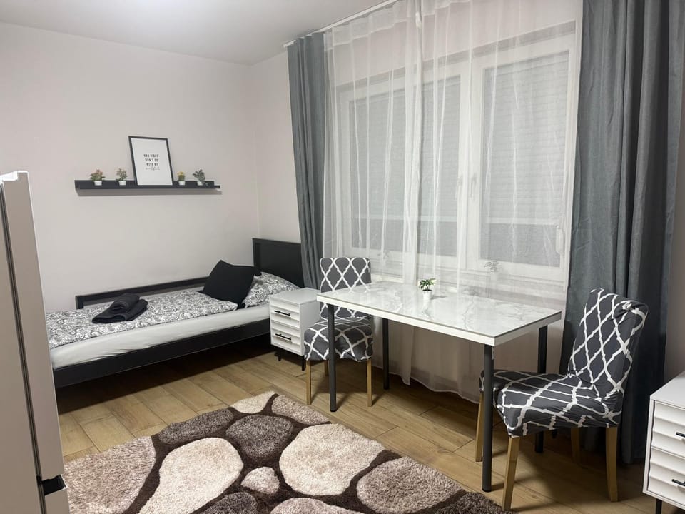 Monteurunterkunft Traun Apartment in Linz