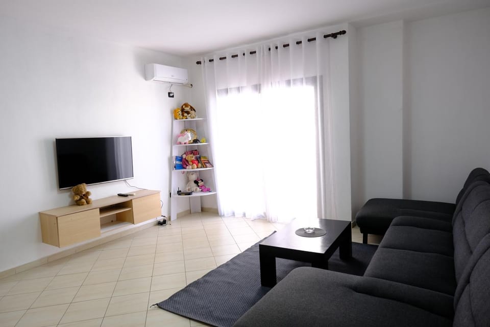TV and multimedia, Living room, air conditioner