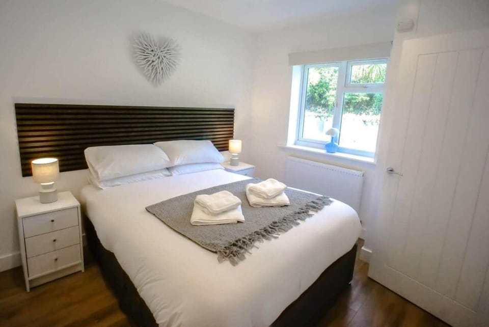 An island retreat at Sunset Bay Apartment in Ventnor