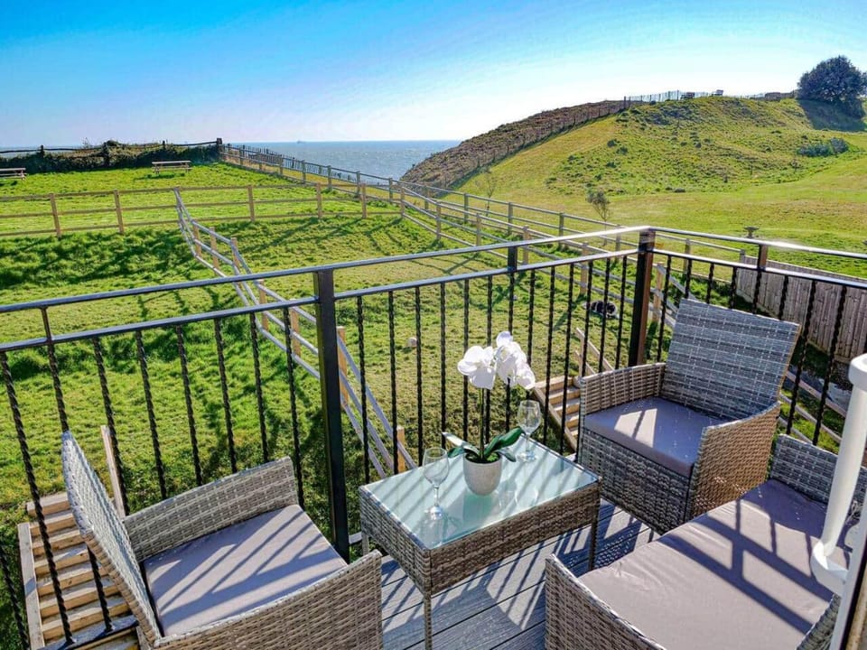 Silver Shore Isle of Wight Apartment in Ventnor