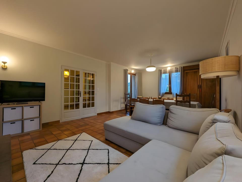 Property building, Living room