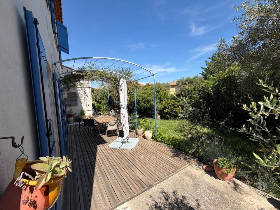 Villa Familiale, Montpellier, Piscine, Parking, 15min Plages Villa in Occitanie