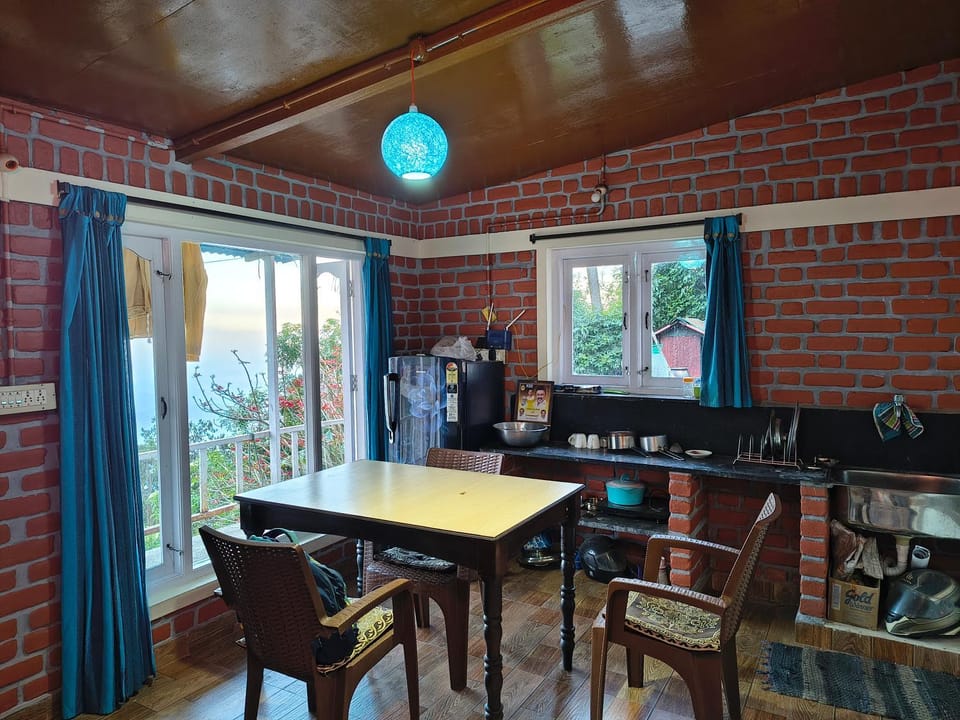 Sunshine Inn House in Kodaikanal