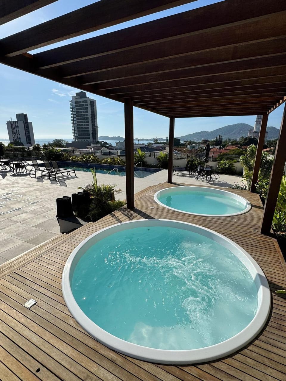 Hot Tub, Area and facilities