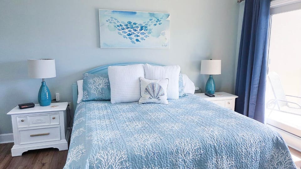 Bed, TV and multimedia, Bedroom, furniture