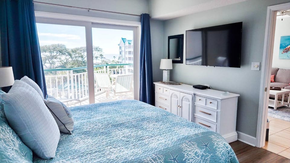 Bed, Day, TV and multimedia, Balcony/Terrace, Bedroom, furniture
