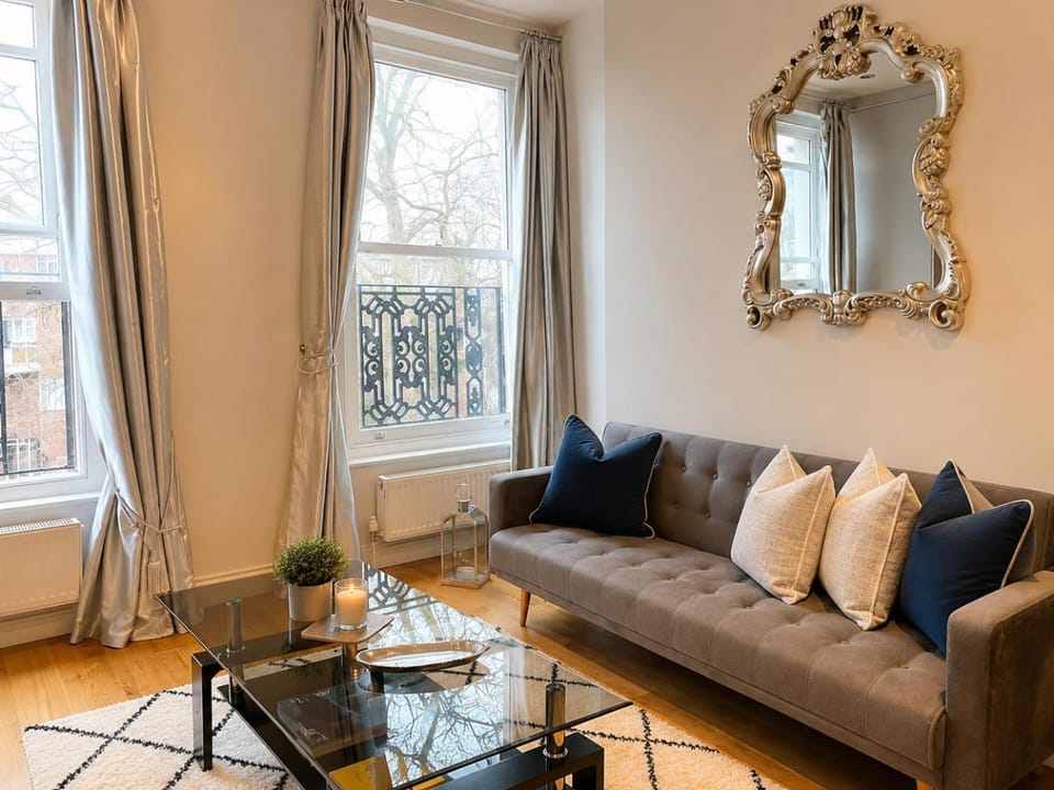 Nebula Hyde Park Apartments by KeyHol Living Apartment in City of Westminster