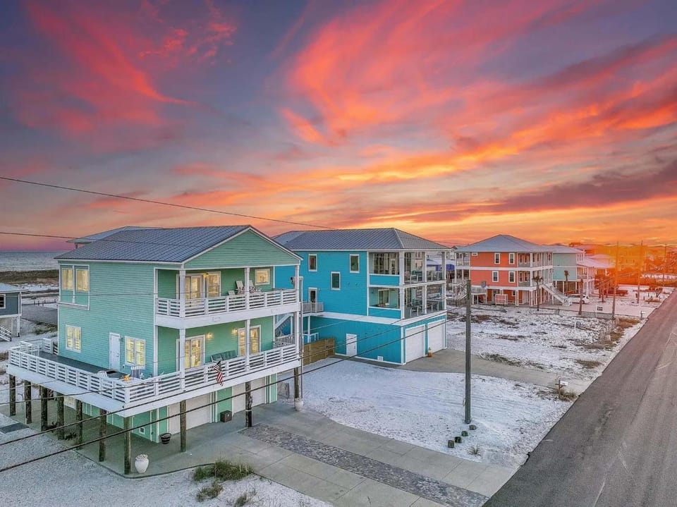 Salty but Sweet House in Pensacola Beach