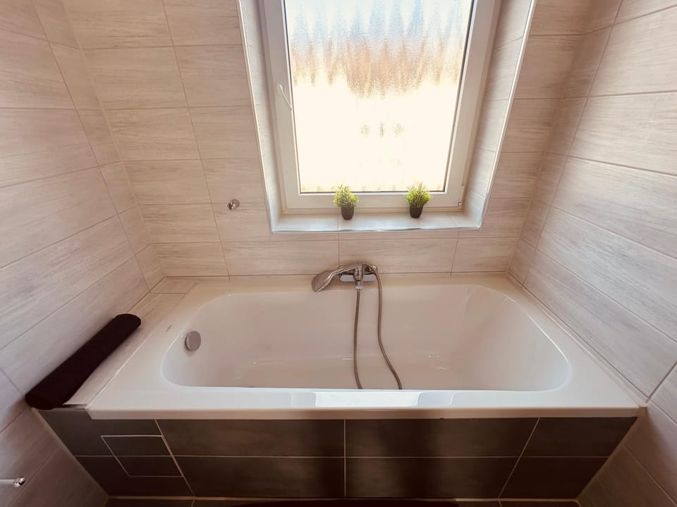 Bathroom, Bath