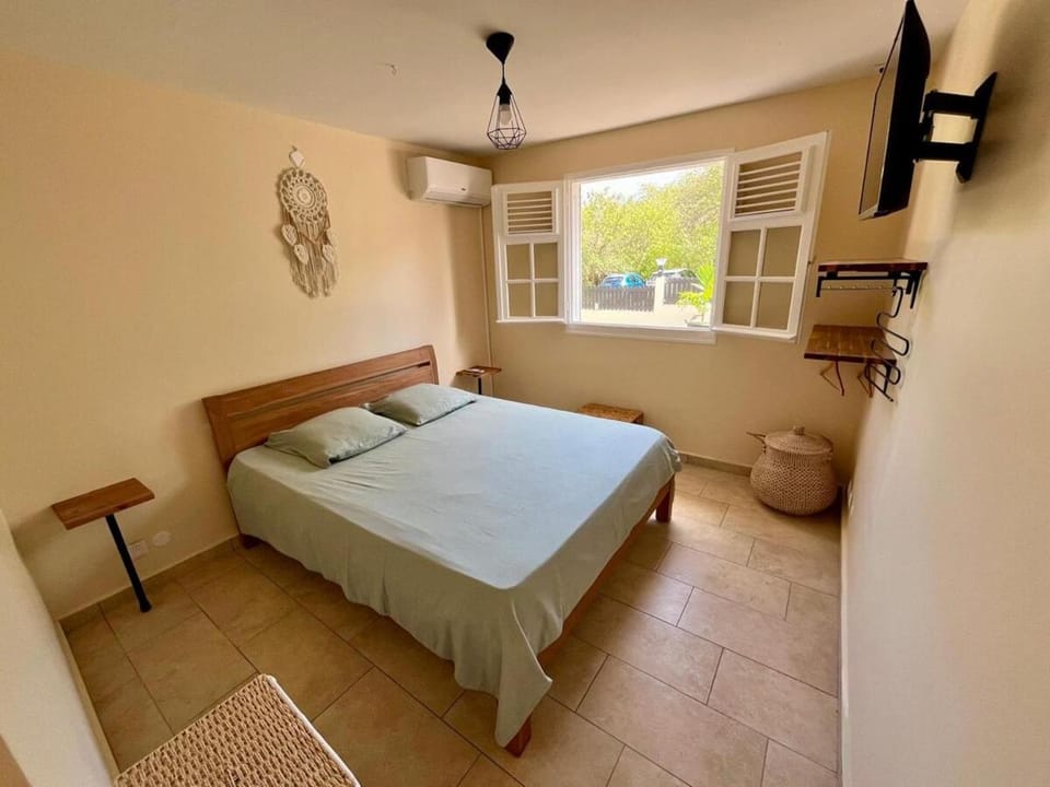 Tropical Oasis, Beach 5-Min Walk at Anse des Rochers Villa in Grande-Terre, Guadeloupe