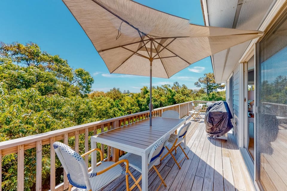 Dock Holiday OBX Village House in Schooner Ridge