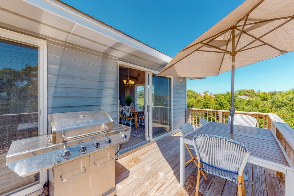 Dock Holiday OBX Village House in Schooner Ridge